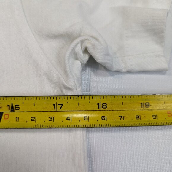 Kaws X Uniqlo Sesame Street BFF Youth White T Shirt Size 13 Kids Art Tee - Picture 11 of 12